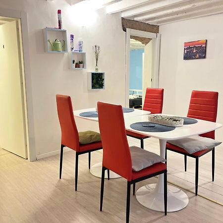 Genova Centro Affittacamere- Bagno In Comune Buitenkant foto