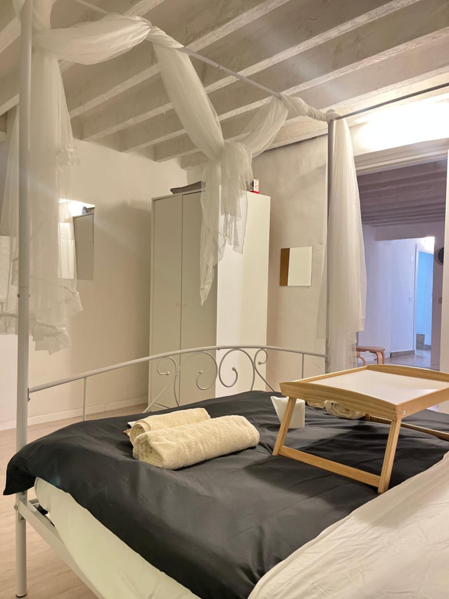 Genova Centro Affittacamere- Bagno In Comune Buitenkant foto
