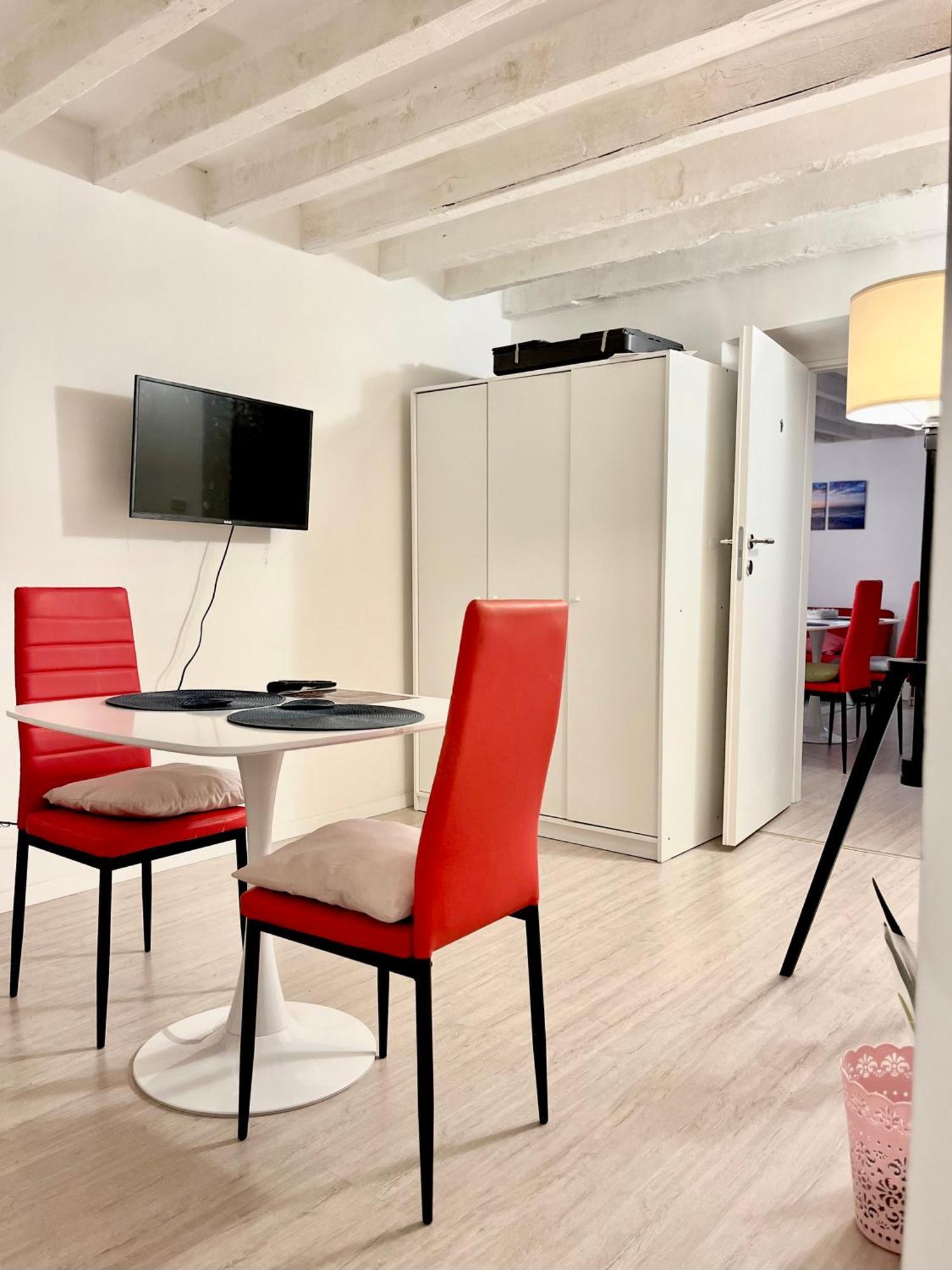 Genova Centro Affittacamere- Bagno In Comune Buitenkant foto